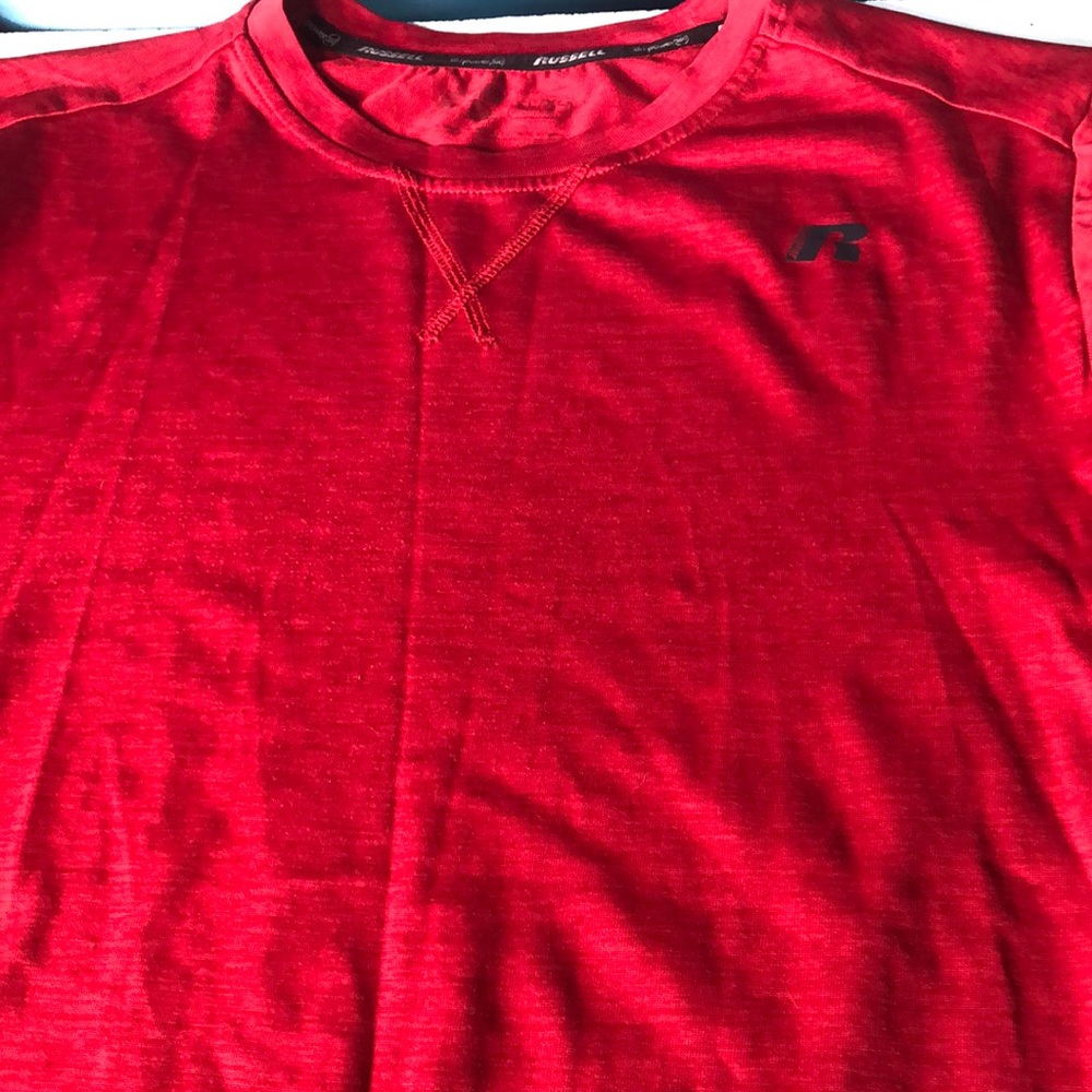 Short sleeve red running shirt reflective sleeve